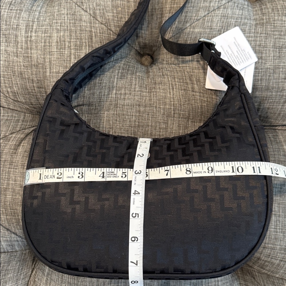 lululemon athletica City Essentials L Monogram Jacquard Black Shoulder Bag - Picture 17 of 17